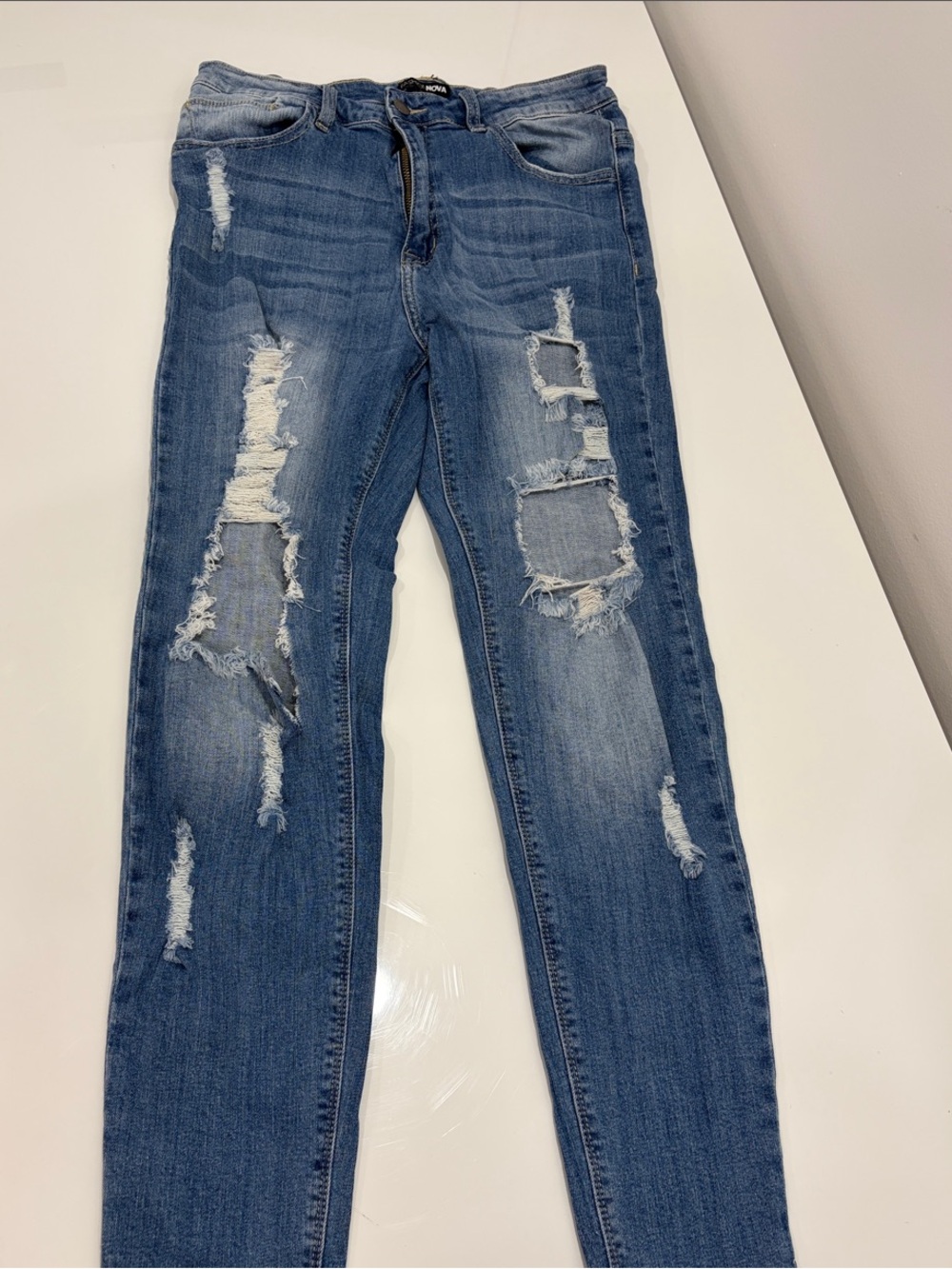 Fashion Nova Ripped Skinny Jeans in Medium Blue